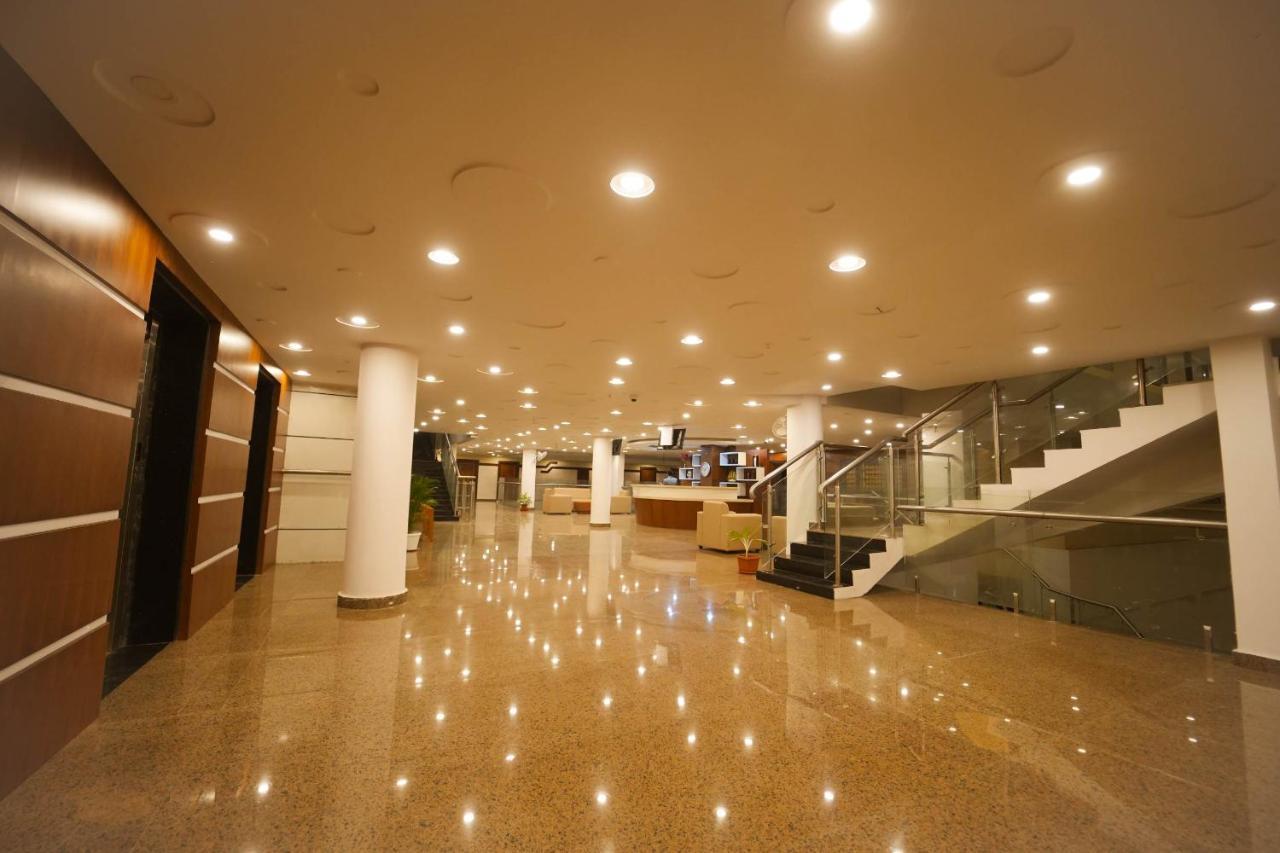 Bigmall Residency Hotel Kannangad Kültér fotó