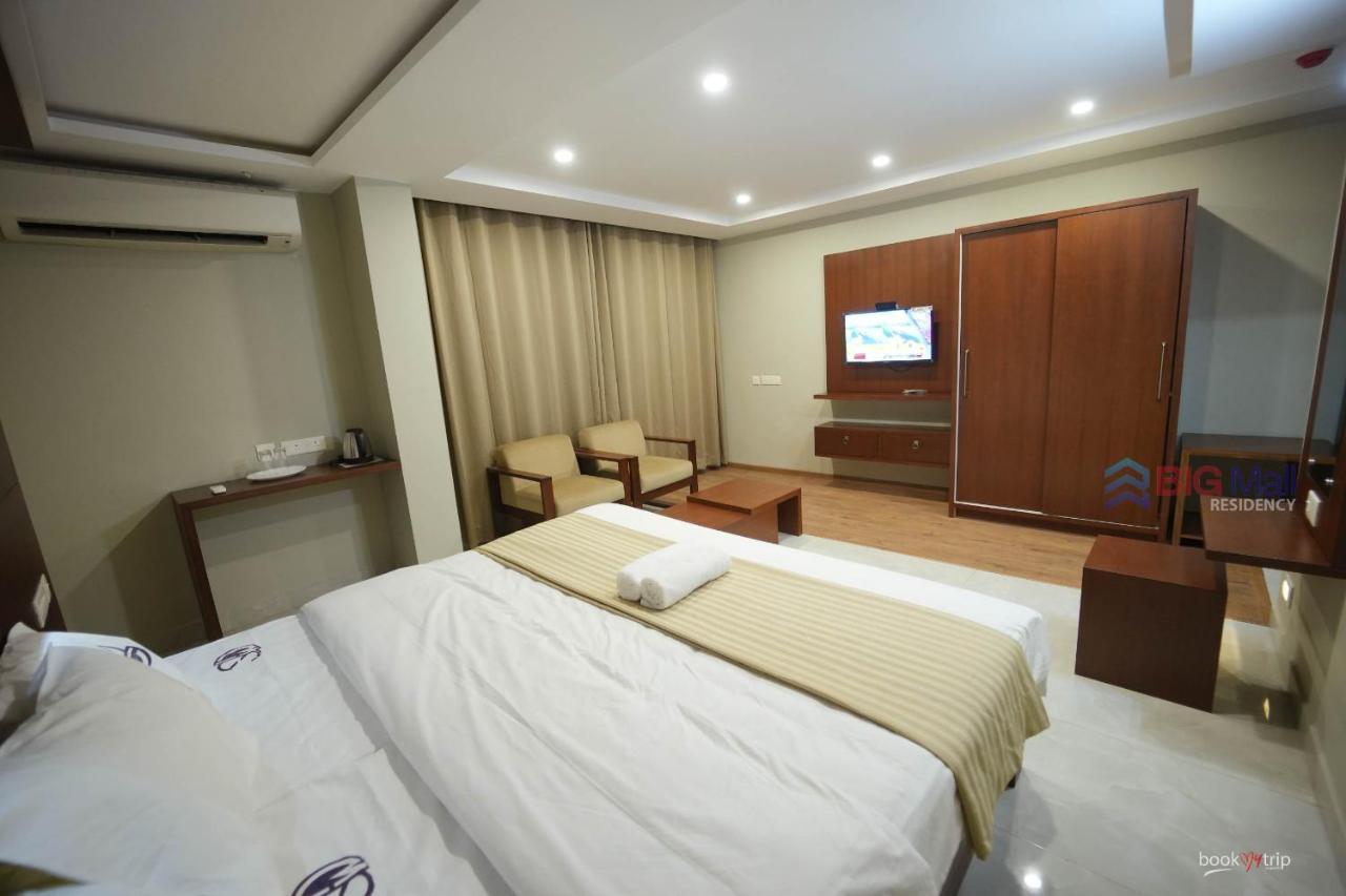 Bigmall Residency Hotel Kannangad Kültér fotó